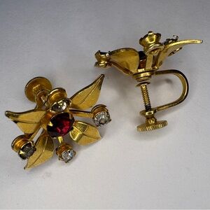 Vintage Gold-Tone Floral Screw-Back Earrings with Red and Clear Rhinestones
